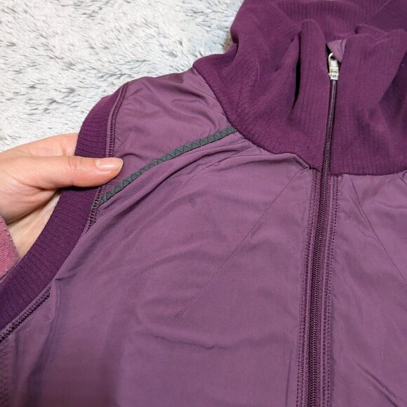 Lululemon Running Vest Run Won't Stop Purple Pockets Size 2 - Picture 8 of 10